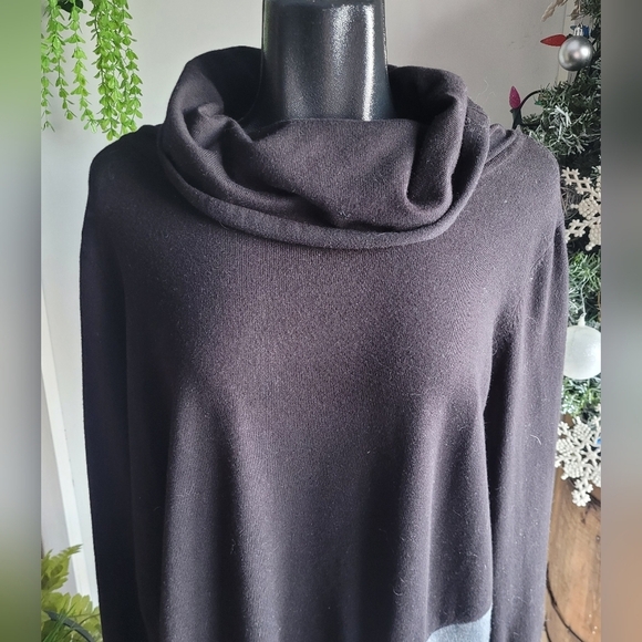 89th + Madison Black and Grey Cowl Turtleneck Sweater XL - Picture 2 of 7
